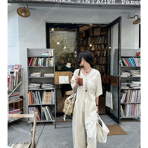 율하네 점프수트