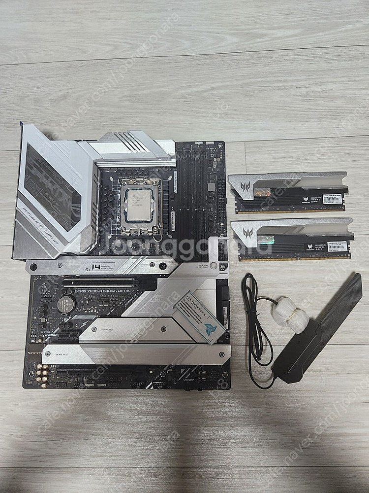 i7 12700k 32g 스트릭스 z690-a 팝니다--0