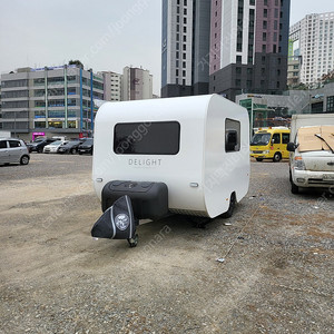 딜라잇카라반 3.5 브로드버젼 2022년 1월출고 판매합니다.