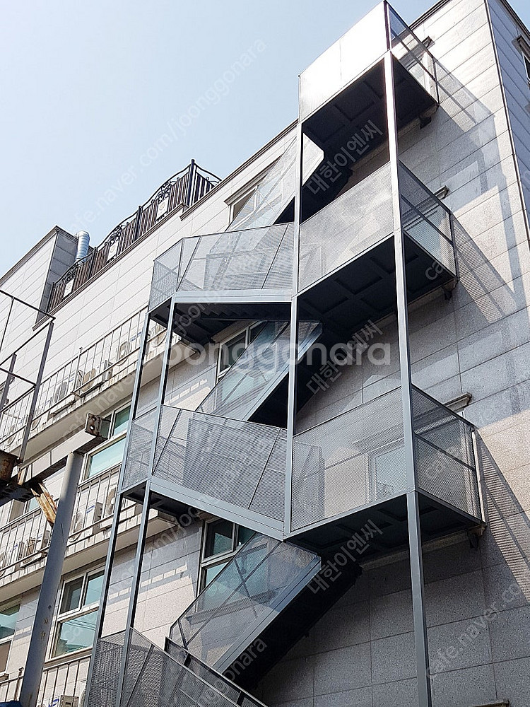 야외 철계단 철제계단 미니부터 대형까지 제작 설치해 드...--8