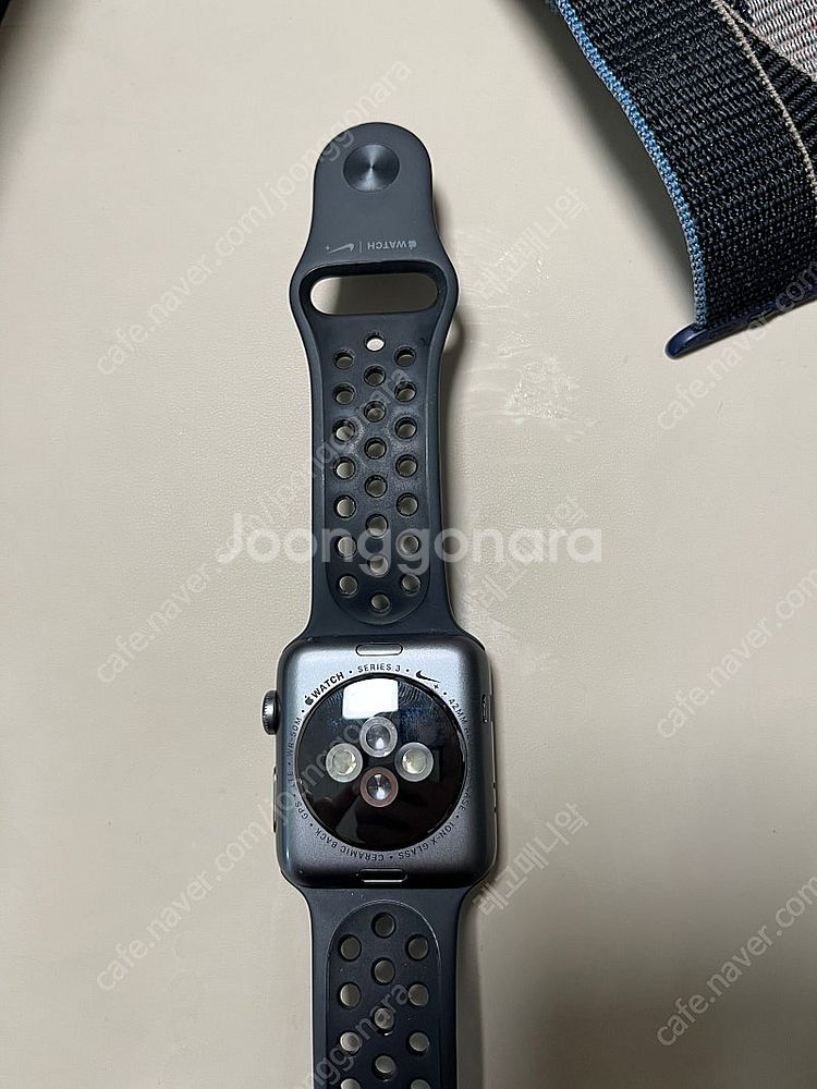 애플워치3 나이키에디션 42mm 셀룰러 팝니다--6