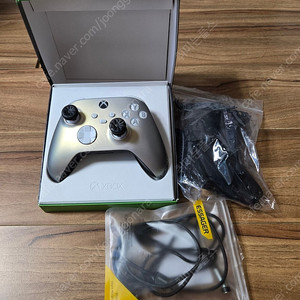 Xbox Lunar Shift 컨트롤러 백버튼 장착