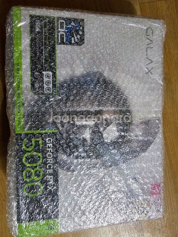 갤럭시 지포스 RTX 5080 화이트 OC 16GB 미...--0