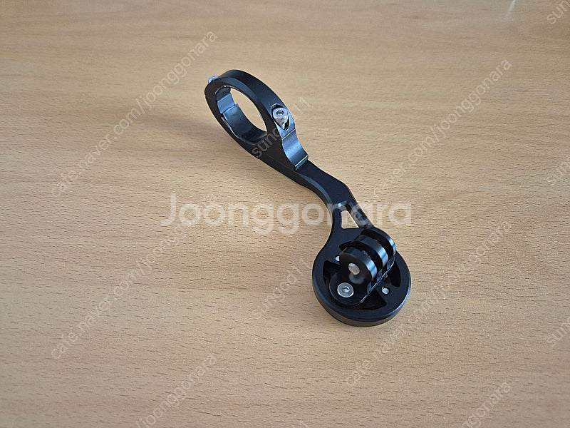 불용품 일괄 판매(안장파우치, 가민거치대, 휠커버)--2