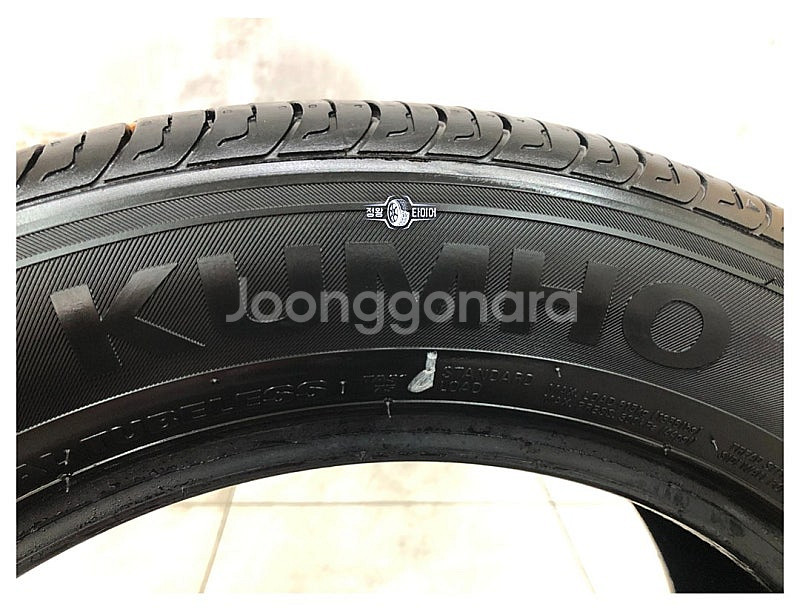 중고타이어 금호타이어 솔루스 TA31 205/55R16...--2