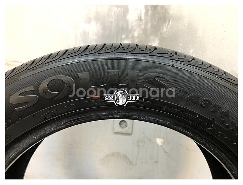 중고타이어 금호타이어 솔루스TA31플러스 215/55R...--2