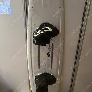 웨이크보드 리퀴드포스 리메디 에어로 142 팝니다.