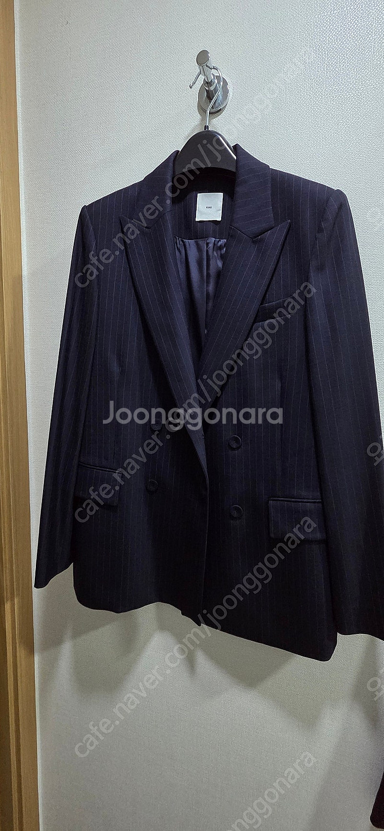 구호 네이비 스트라이프 정장, 마인 점퍼튤 스커트 세트...--4