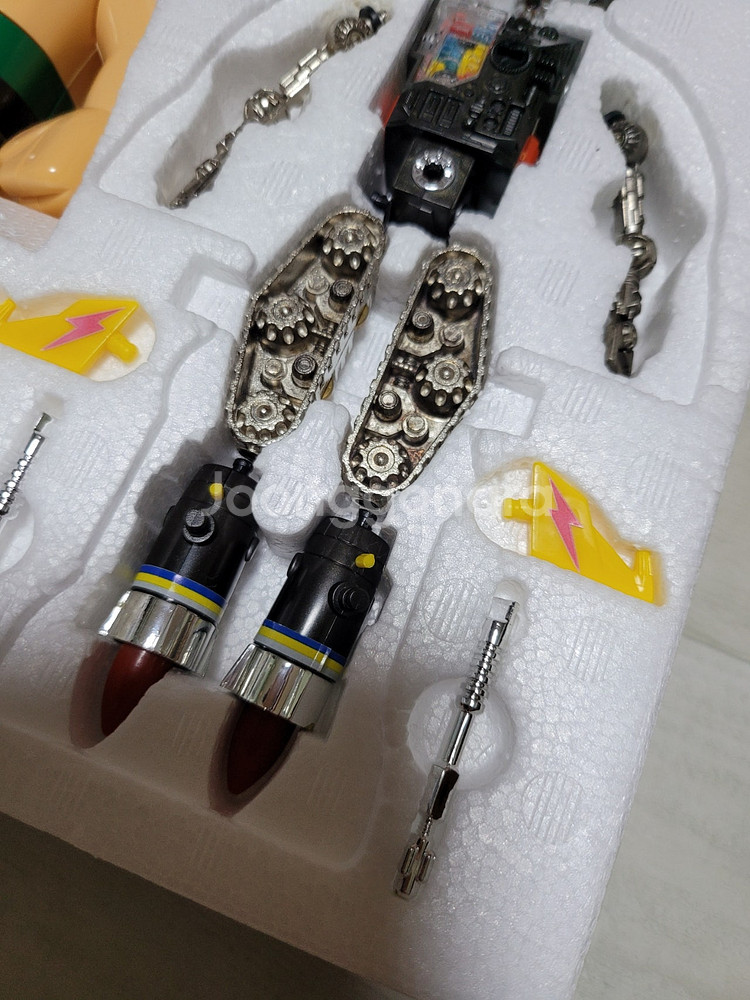 타카라 철완아톰, 타카라 철완마그모 Takara--4