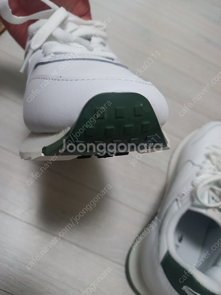 라코스테운동화팝니다--7