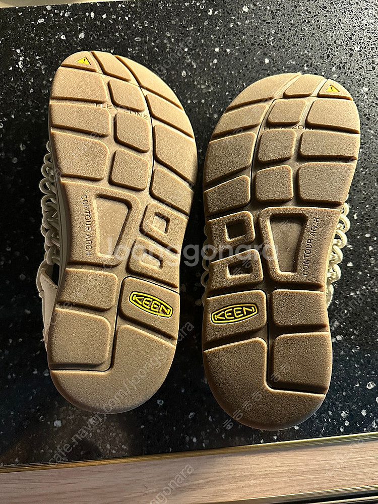 킨 keen 화이트 샌들 265사이즈--3