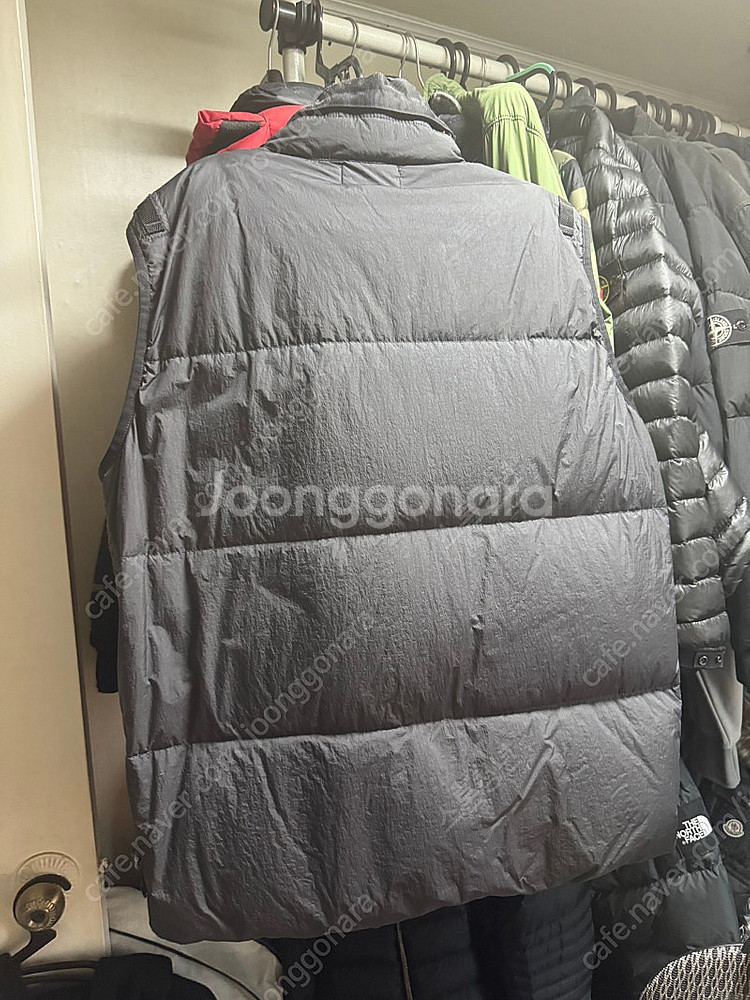 L] 22FW 스톤아일랜드 크링클랩스 패딩 조끼--0