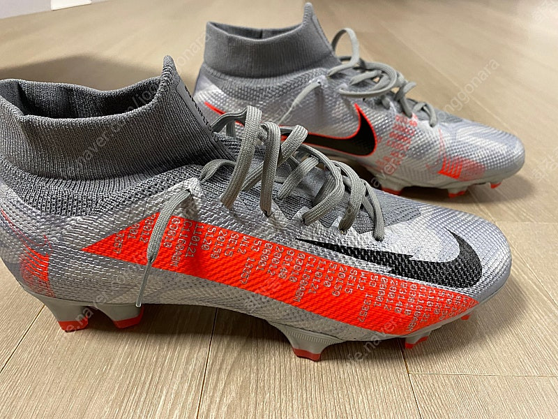 나이키 축구화 260 새상품 at5382906--4