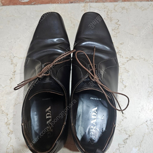 정품 프라다 남성 가죽 드레스 슈즈 8.5사이즈(대략 275)