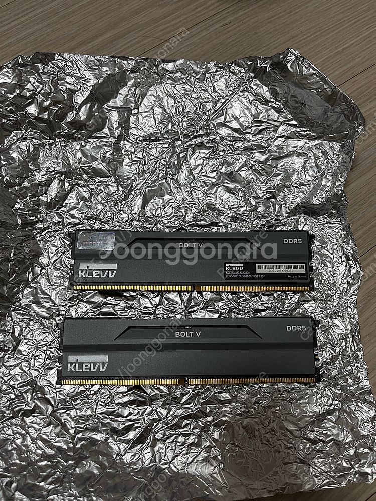 ESSENCORE KLEVV DDR5-6000 CL30...--0