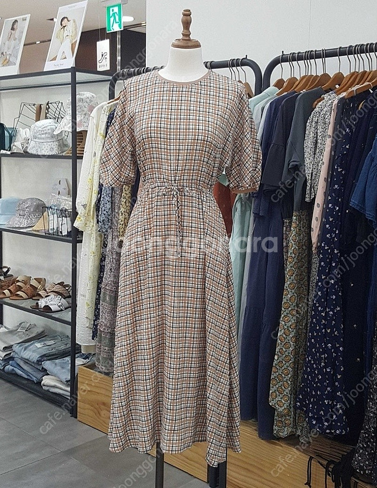 써스데이 아일랜드 체크 원피스--0