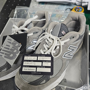 뉴발란스990 V3 275 팝니다