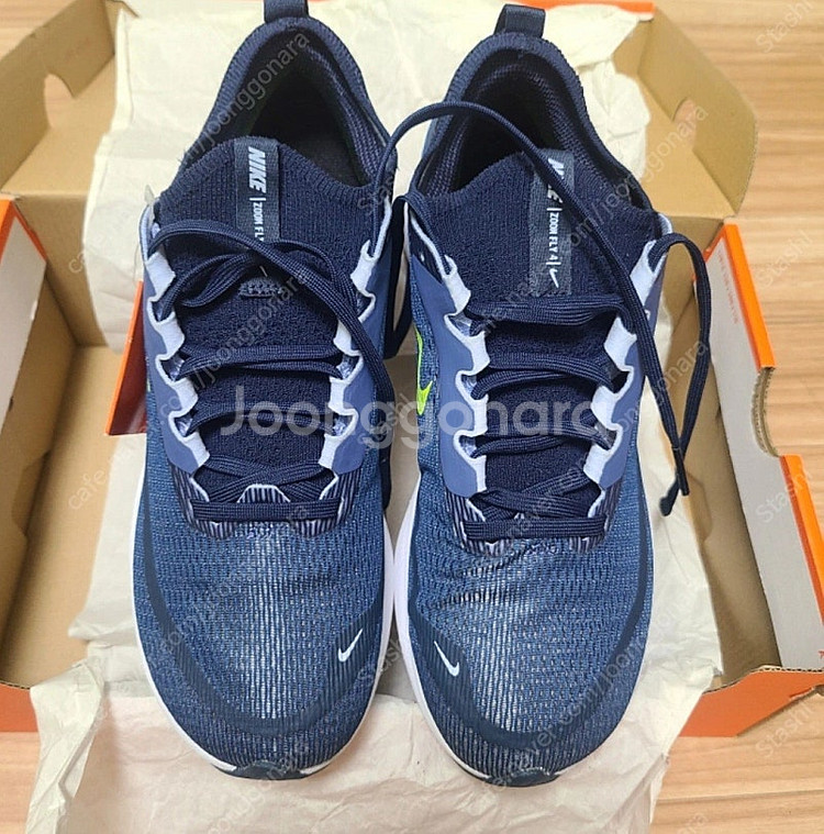 나이키 줌 플라이 245--0