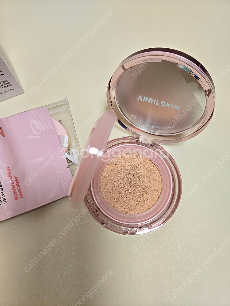 에이프릴스킨 히어로쿠션 19호 페어베이지 봄 에디션--3