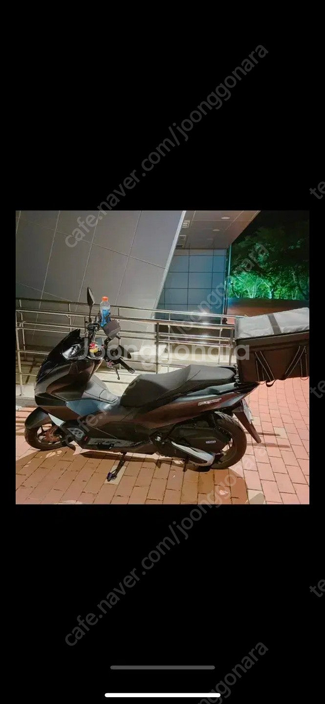 21년식 신차급 ABS 혼다 PCX 맷그레이 팝니다. (저키로수)--3
