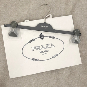 prada 프라다 쇼핑백 바지걸이 옷걸이 명품옷걸이 백화점 구성품 정품