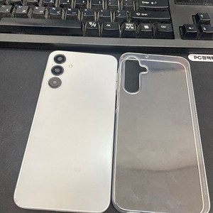 갤럭시A16 그레이 128GB 무잔상 상태좋은 중고15만팝니다.