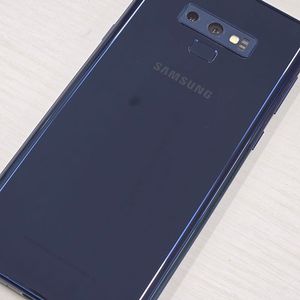 갤럭시 노트9 블루색상 512용량 상태너무좋은 무잔상 미파손 단말기 15만 판매합니다