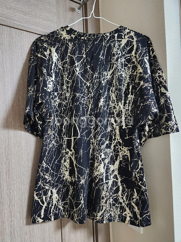 (새옷) 자라 메탈릭 티셔츠 m사이즈--2