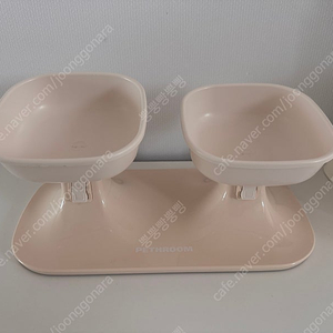 페스룸 웰 핏 트윈 테이블 베이지(그릇은 없어요)