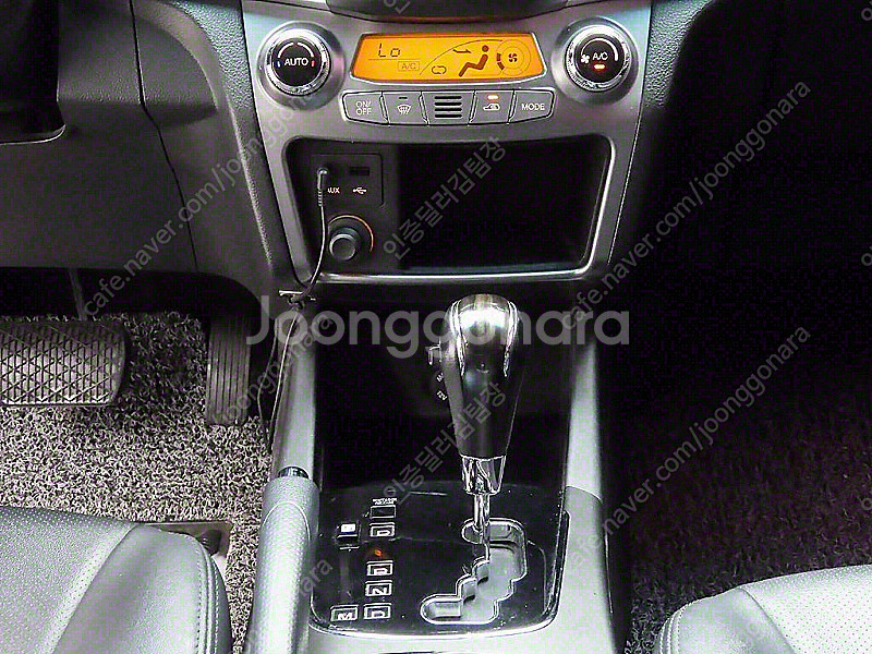 KG모빌리티(쌍용) 뉴코란도C 2WD 20 CVT 저렴...--9