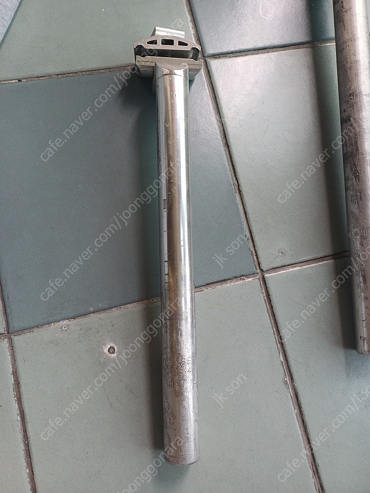 자전거 용품 부품 안장/안장봉 /페달/브레이크/물통케이지/펠릿페델/스템/지지대 등 이미지