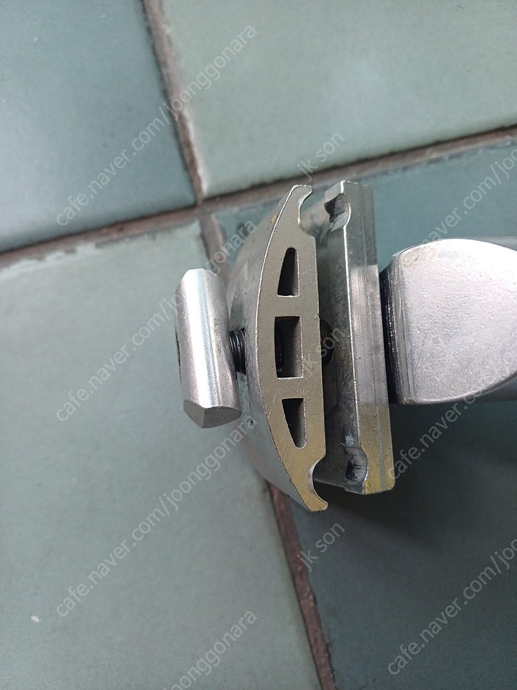 자전거 용품 부품 안장/안장봉 /페달/브레이크/물통케이지/펠릿페델/스템/지지대 등 이미지