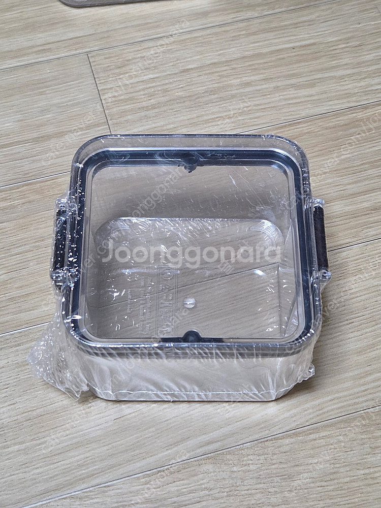 스위치 보관함 460ml 미사용 팝니다.--0
