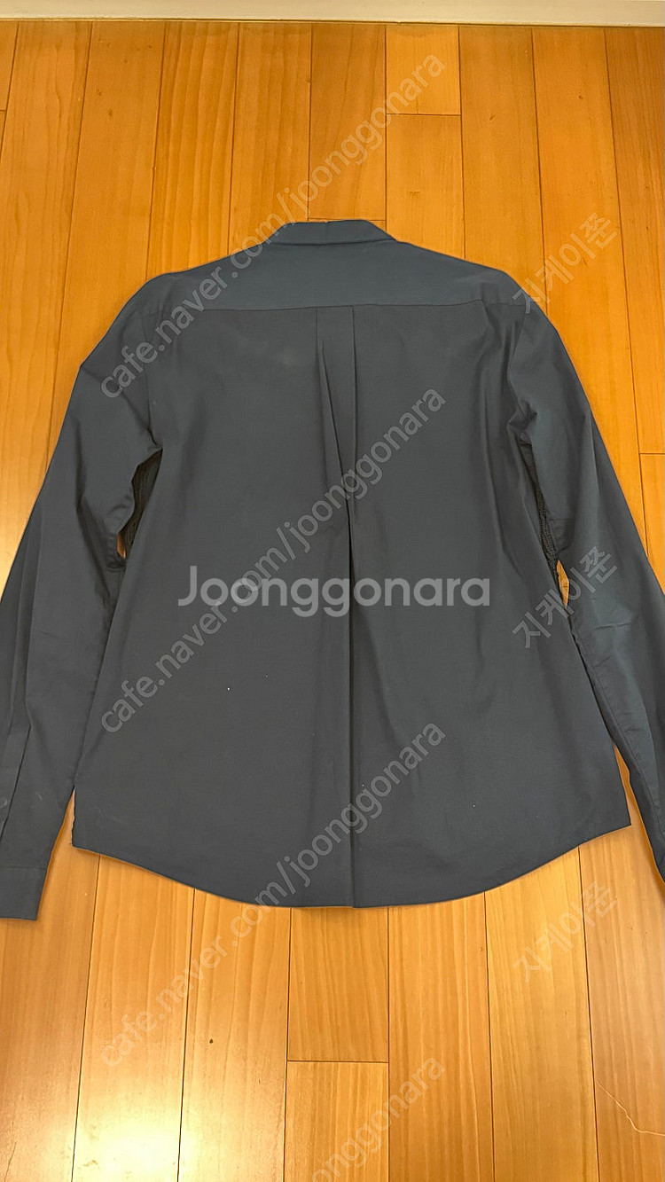 준지 긴팔 카라 티셔츠 팝니다.--4