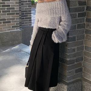 블랙 미디스커트