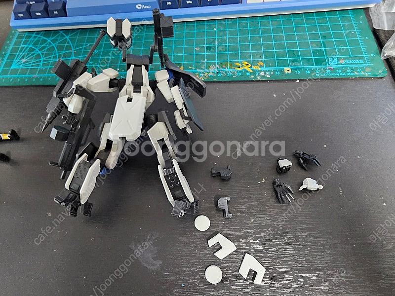 RG건담 2.0/LBB 건담 2대 대장군/ 1/100건...--2