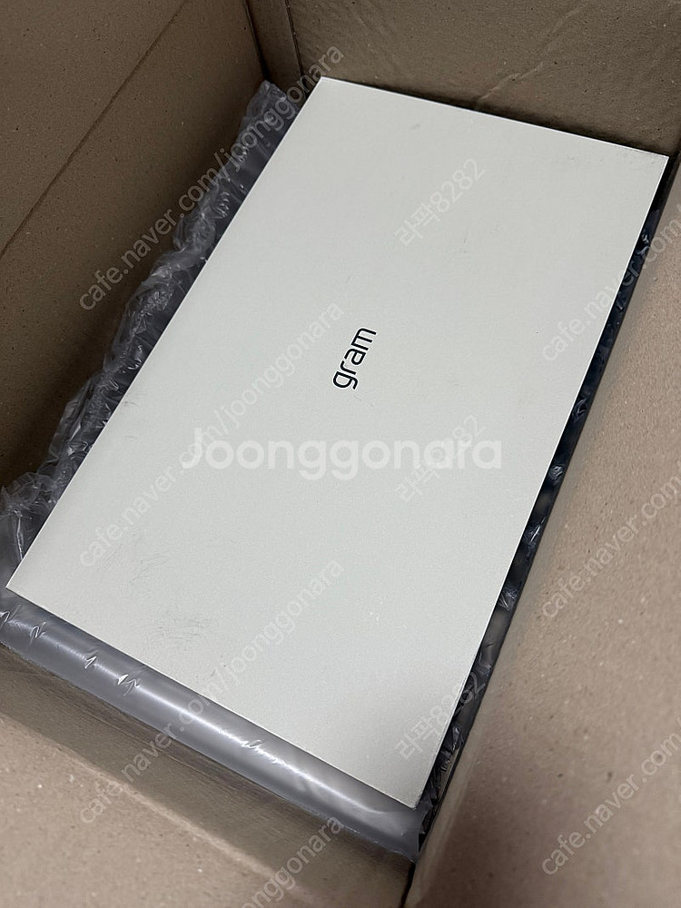 40만원 싸게 팔아요 LG 2025 그램 AI 16 프...--0