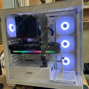 라이젠 9600x rtx3070ti 화이트 본체