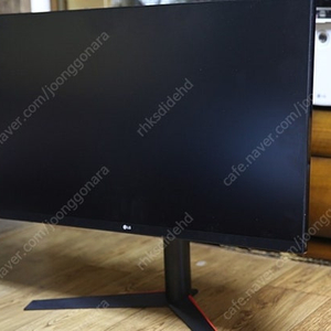 32인치 모니터 LG 울트라기어 32gk850f 판매합니다.