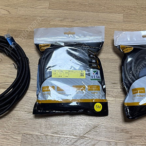 5m짜리 DP케이블 / HDMI 케이블 팝니다
