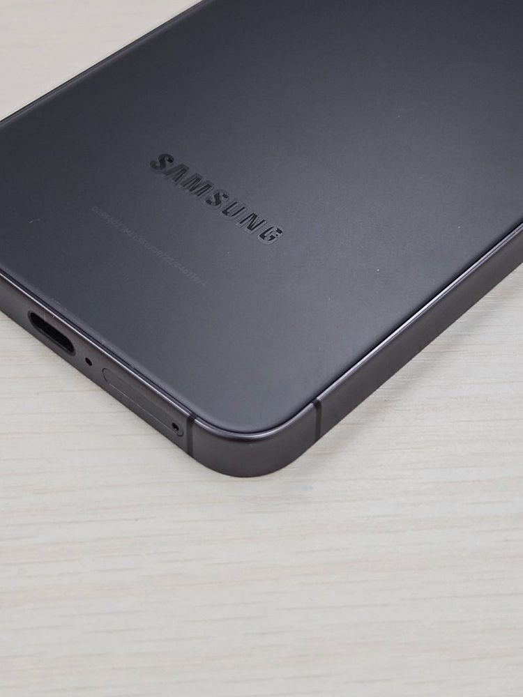 갤럭시 S24 블랙색상 256용량 새상품컨디션 초S급 단말기 55만 판매합니다 이미지