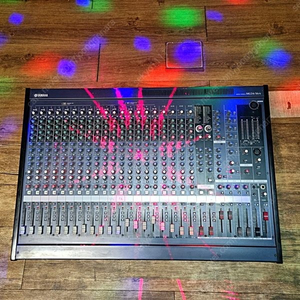 yamaha mg24 12fx 믹서기 판매합니다