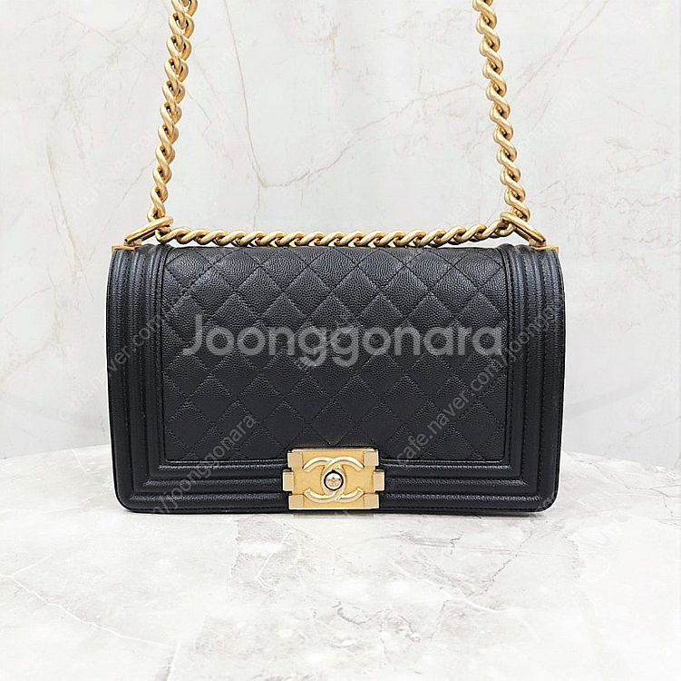 [럭스유] 샤넬 캐비어 보이 빈티지 금장 체인 플랩백 미듐--0