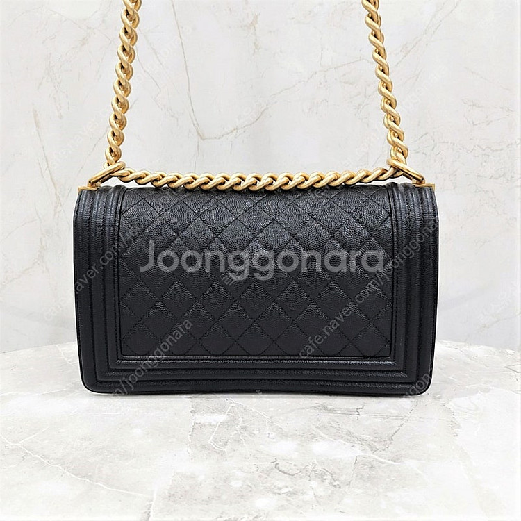 [럭스유] 샤넬 캐비어 보이 빈티지 금장 체인 플랩백 미듐--2