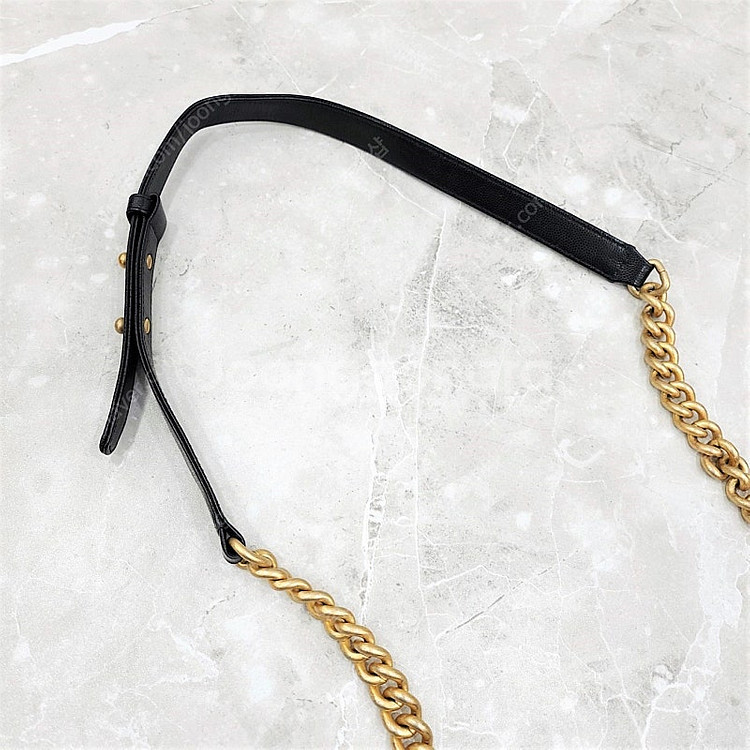 [럭스유] 샤넬 캐비어 보이 빈티지 금장 체인 플랩백 미듐--3