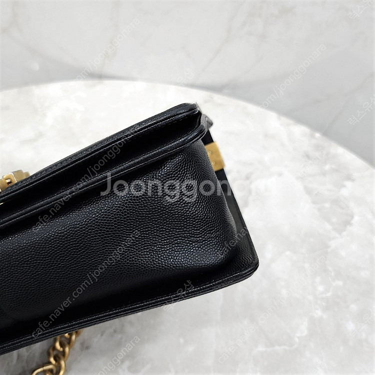 [럭스유] 샤넬 캐비어 보이 빈티지 금장 체인 플랩백 미듐--5