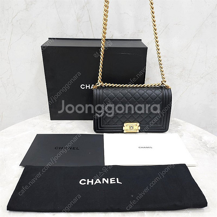 [럭스유] 샤넬 캐비어 보이 빈티지 금장 체인 플랩백 미듐--7