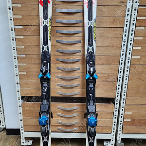 아토믹스키 1415 레드스터 더블덱(178cm) 저렴하게 팝니다.(상태 좋음)
