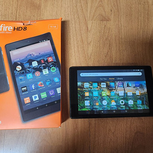 킨들 파이어 Fire HD 8 태블릿 팝니다! (16GB)