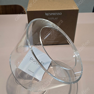 네스프레소 바리스타 글라스잔과 캡슐 보관함 새거팝니다